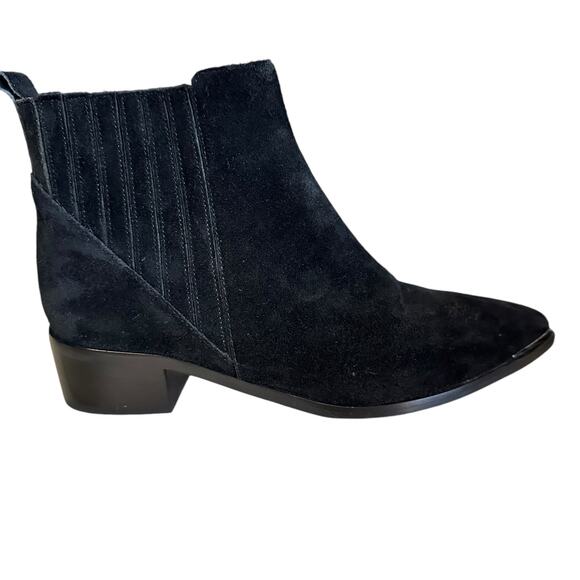 Marc Fisher MLYommi black suede leather booties  pull on size 7 - Picture 15 of 16